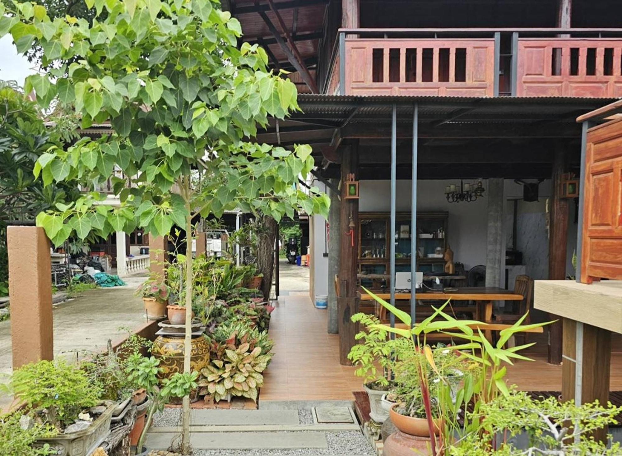 Nipatra Homestay Bangkok Dış mekan fotoğraf